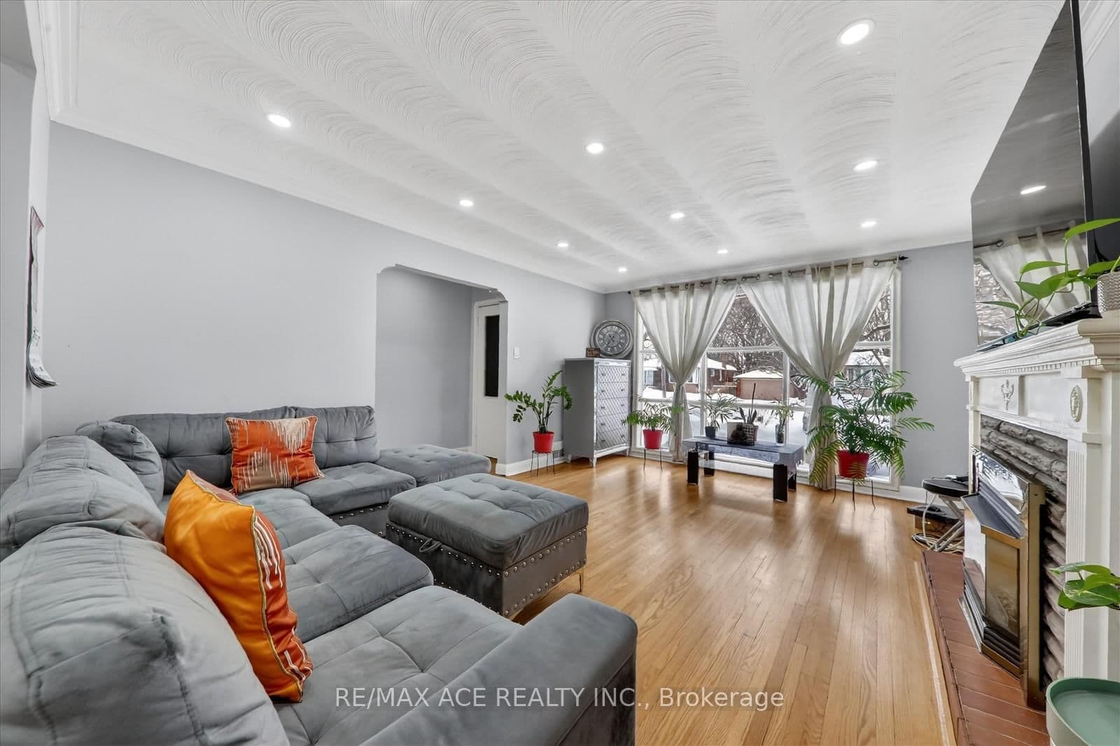 40 Brinloor Boulevard, Unit Main thumbnail 9