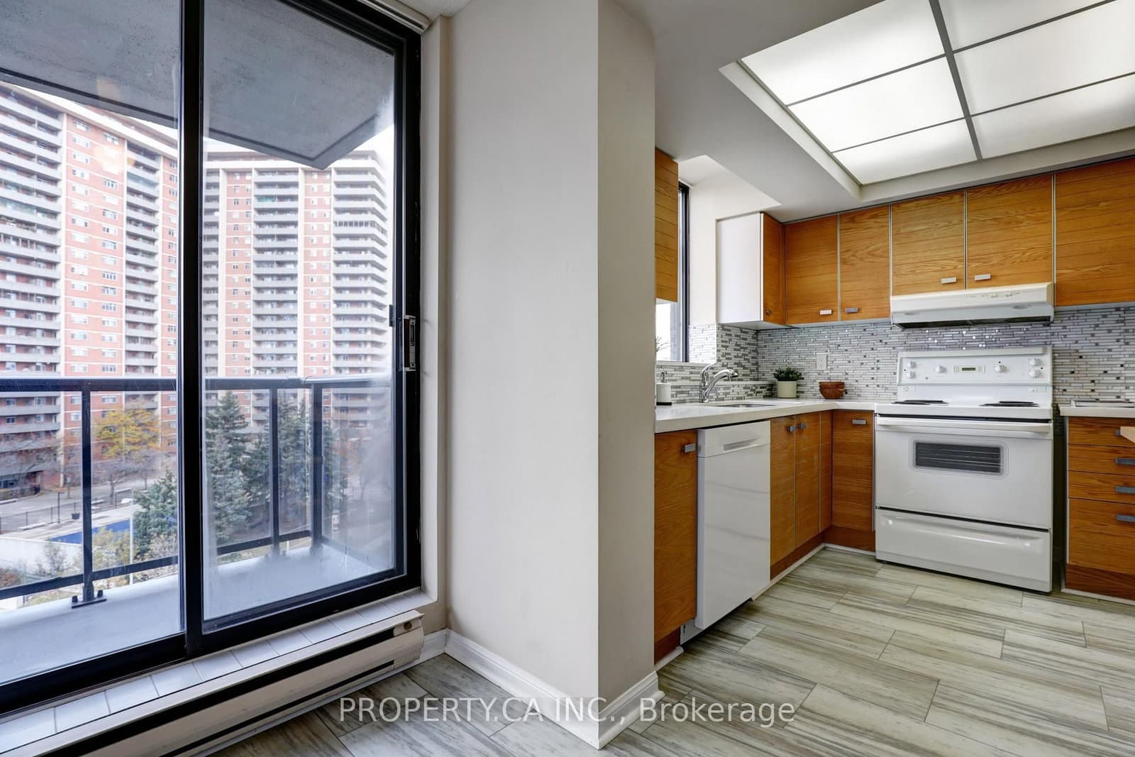 757 Victoria Park Avenue, Unit 603 thumbnail 8