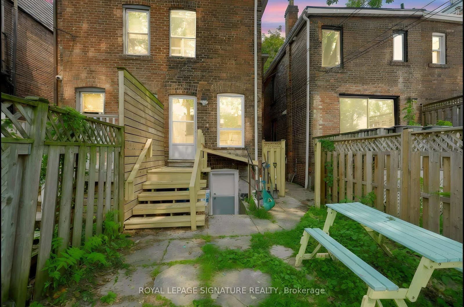 37 Strathcona Avenue thumbnail 13