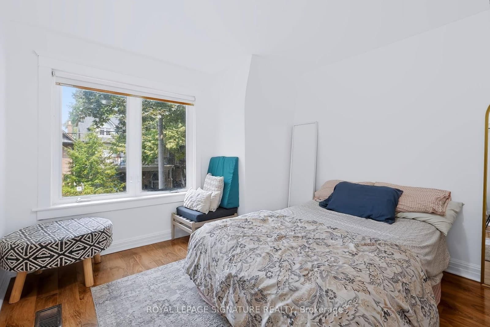 37 Strathcona Avenue thumbnail 23