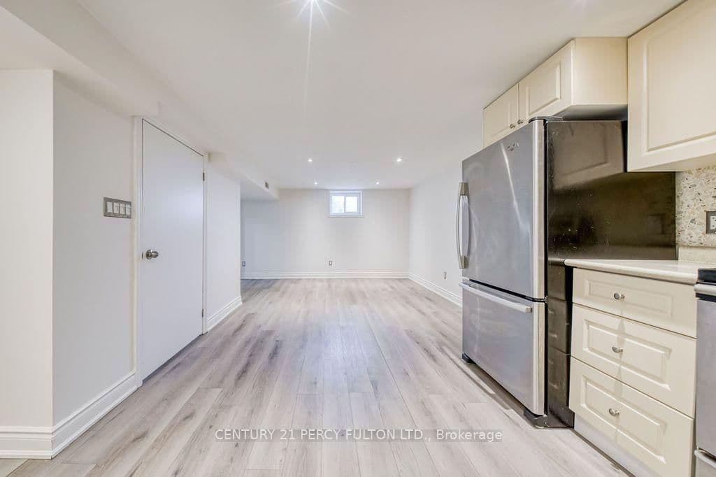 36 Merryfield Drive, Unit Bsmt thumbnail 14