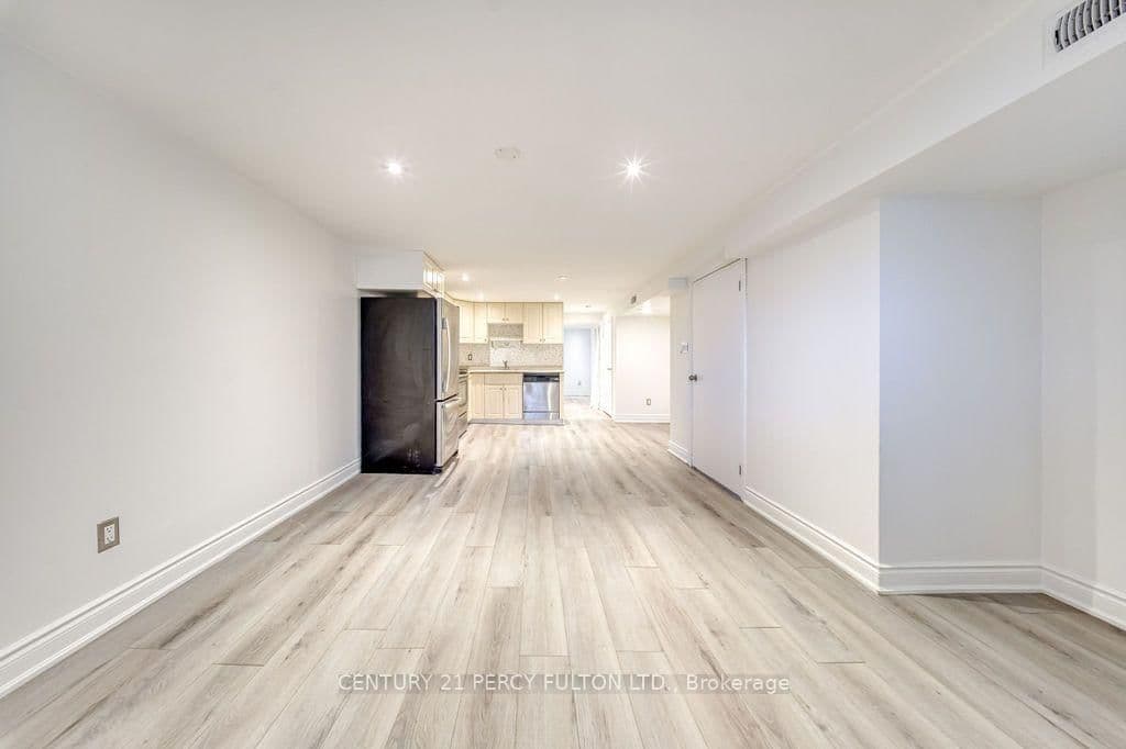 36 Merryfield Drive, Unit Bsmt thumbnail 17