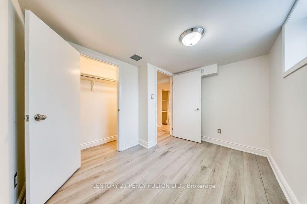 36 Merryfield Drive, Unit Bsmt thumbnail 23
