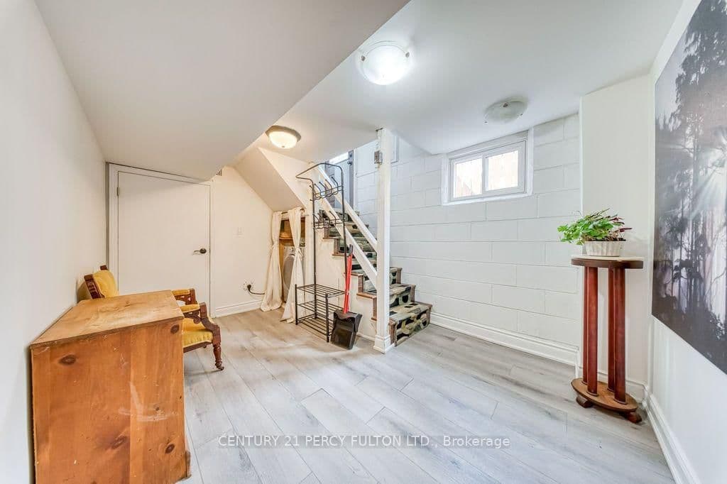 36 Merryfield Drive, Unit Bsmt thumbnail 7