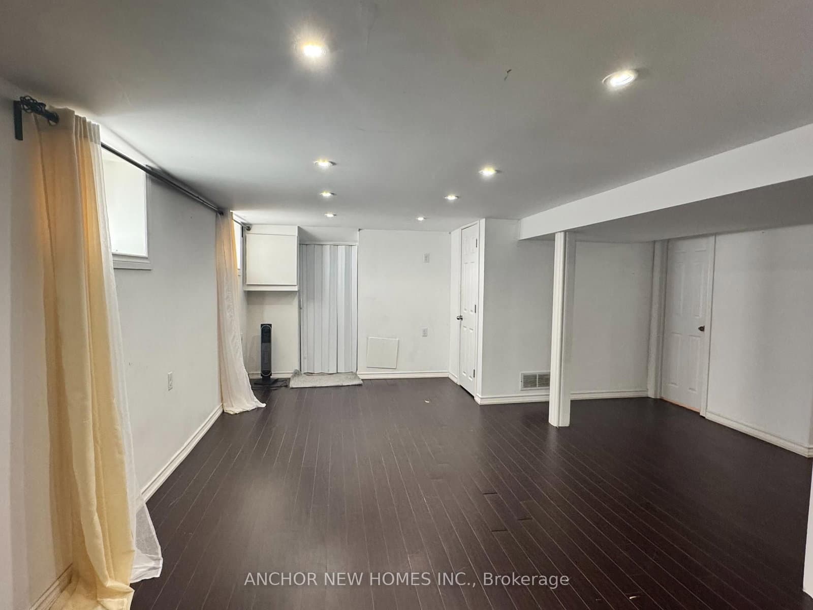 52 Leahann Drive, Unit Basement thumbnail 6