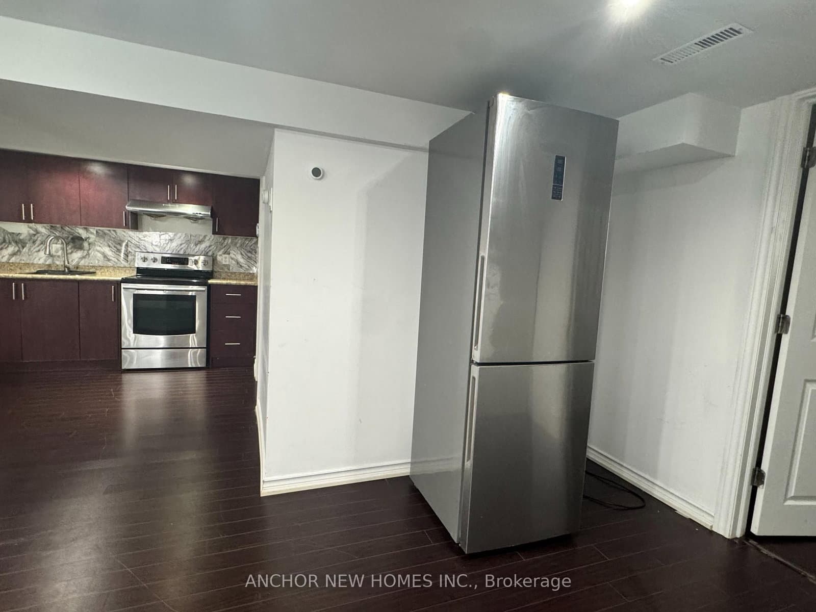 52 Leahann Drive, Unit Basement thumbnail 9