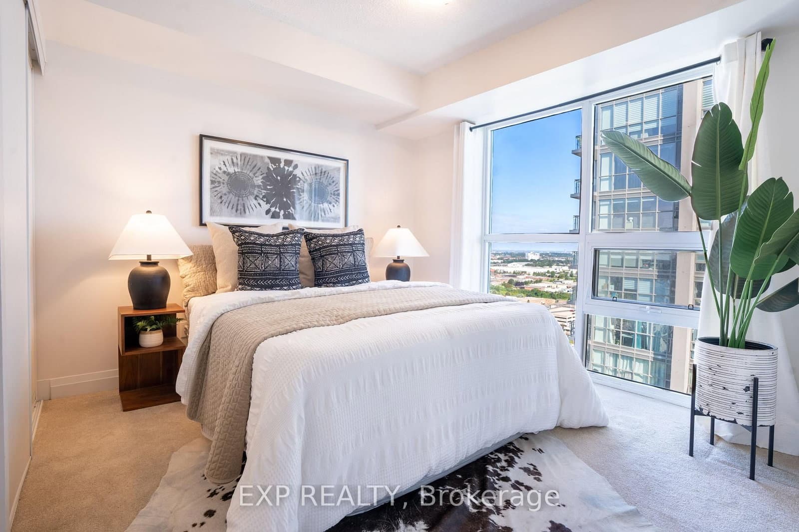 20 Meadowglen Place, Unit 2410 thumbnail 5
