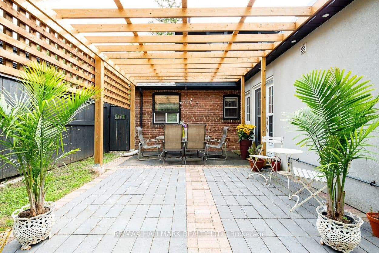 110 Lakeside Avenue thumbnail 25