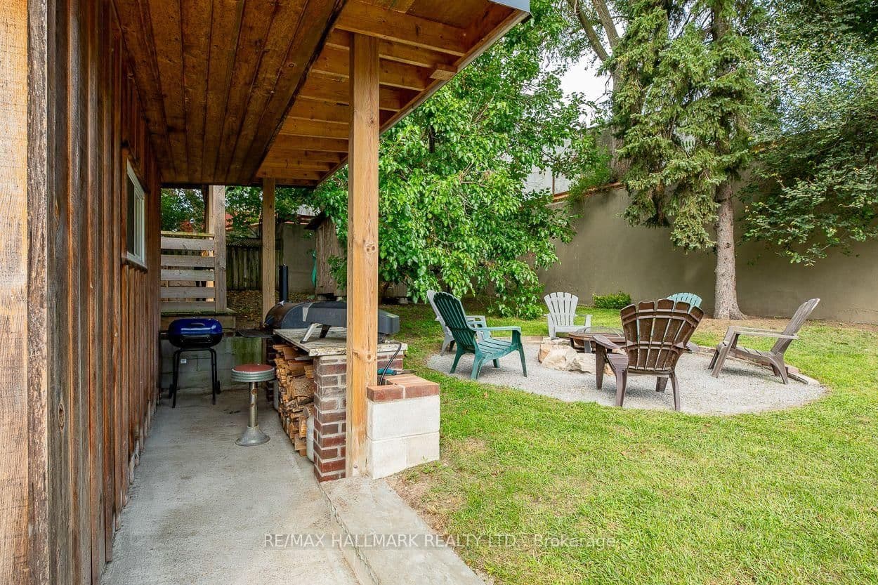 110 Lakeside Avenue thumbnail 27
