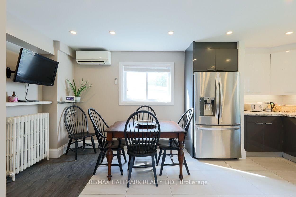110 Lakeside Avenue thumbnail 9