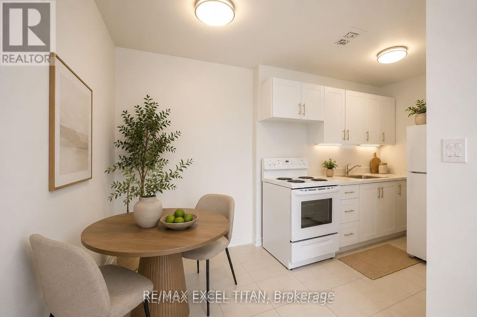 165 Cosburn Avenue, Unit 307 thumbnail 5
