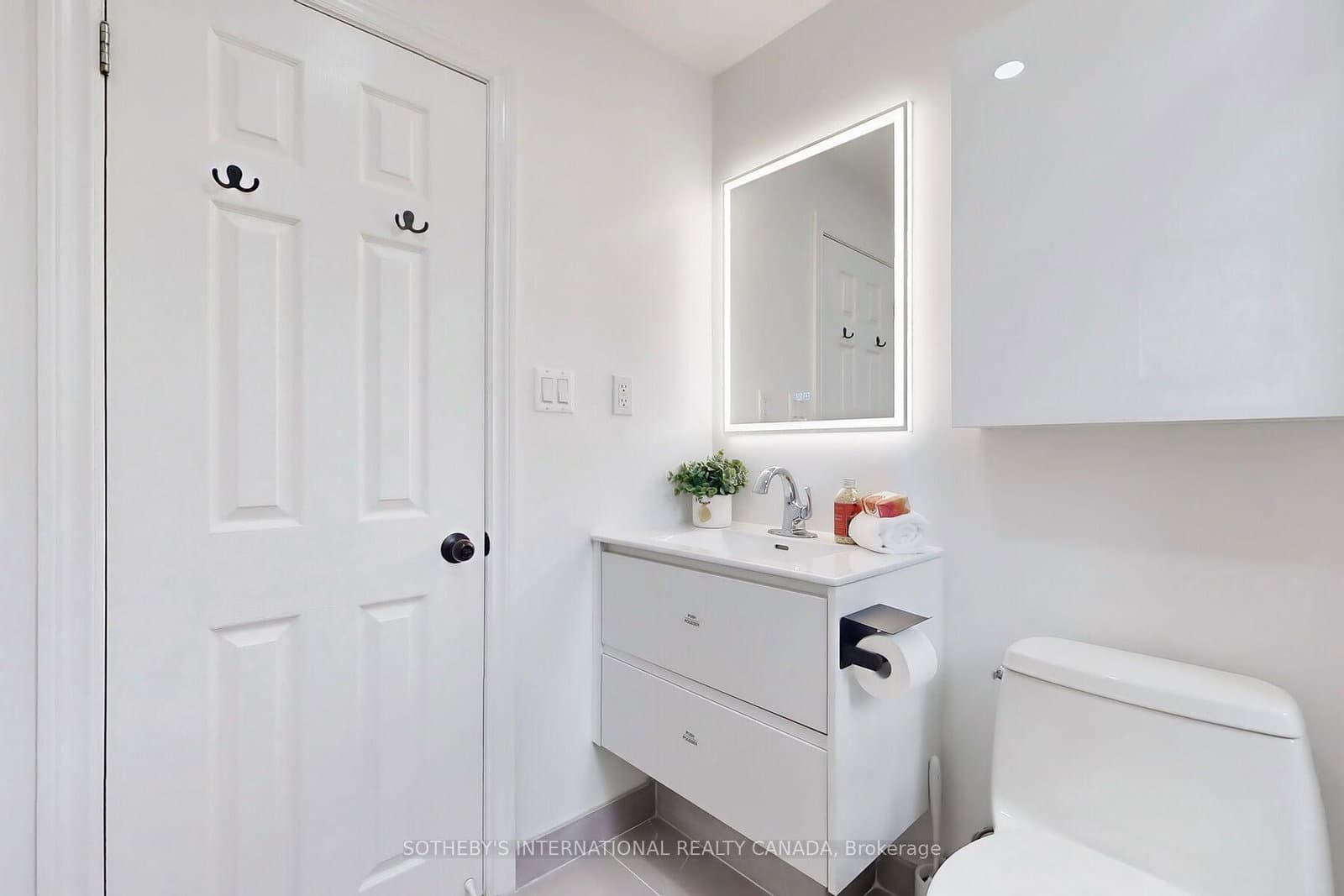 1271 Gerrard Street E thumbnail 21