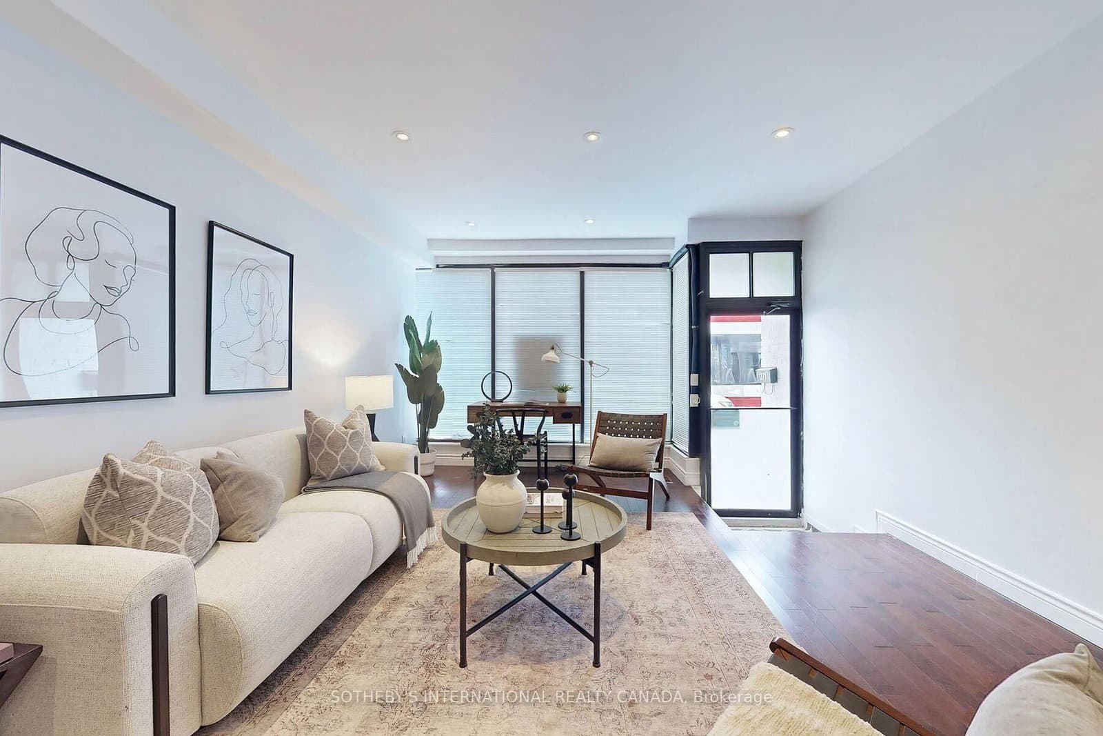 1271 Gerrard Street E thumbnail 3