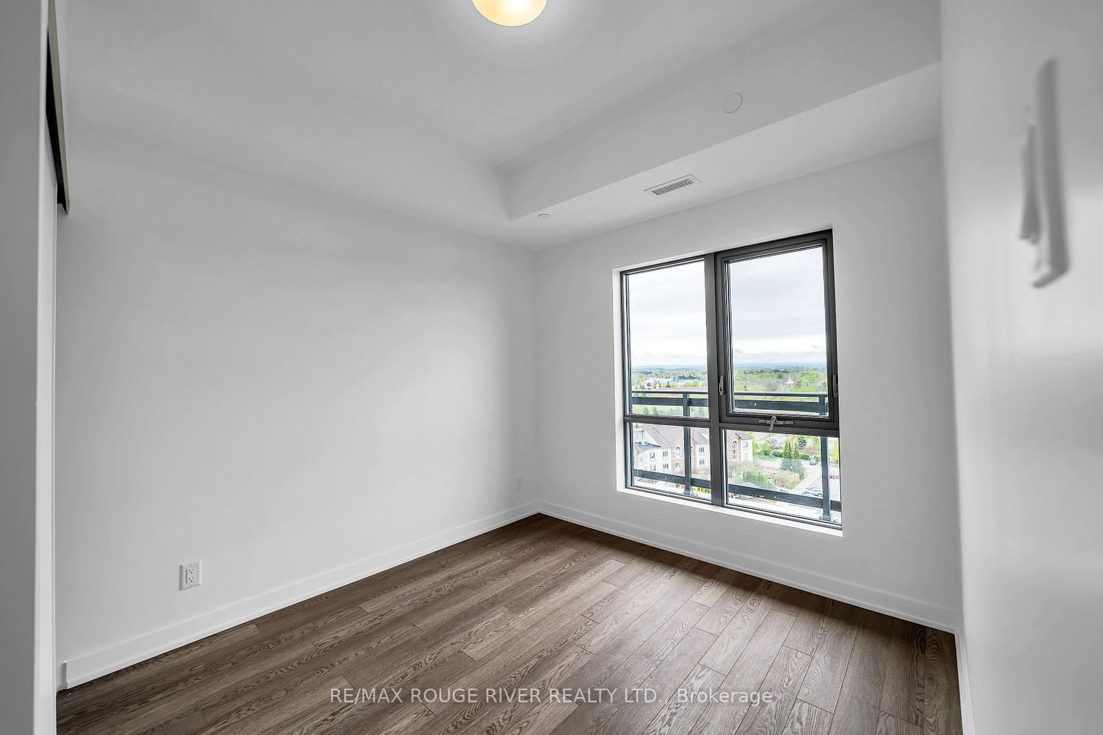 55 Clarington Boulevard, Unit 1104 thumbnail 16