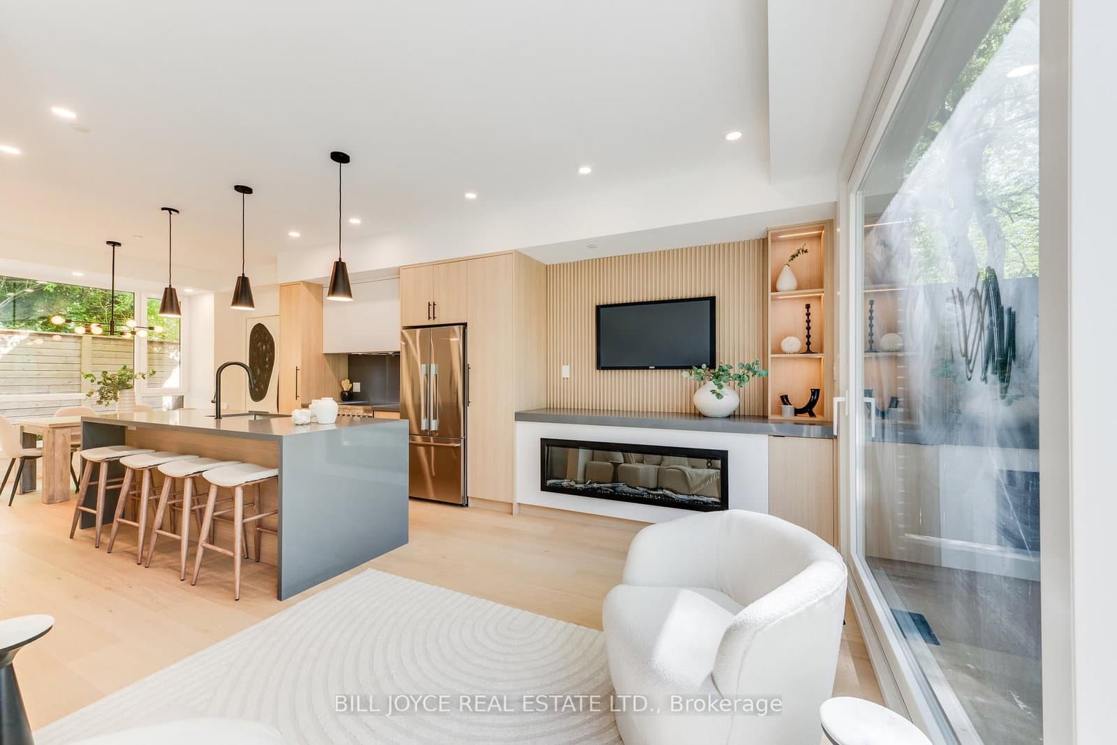 350 Lee Avenue thumbnail 16