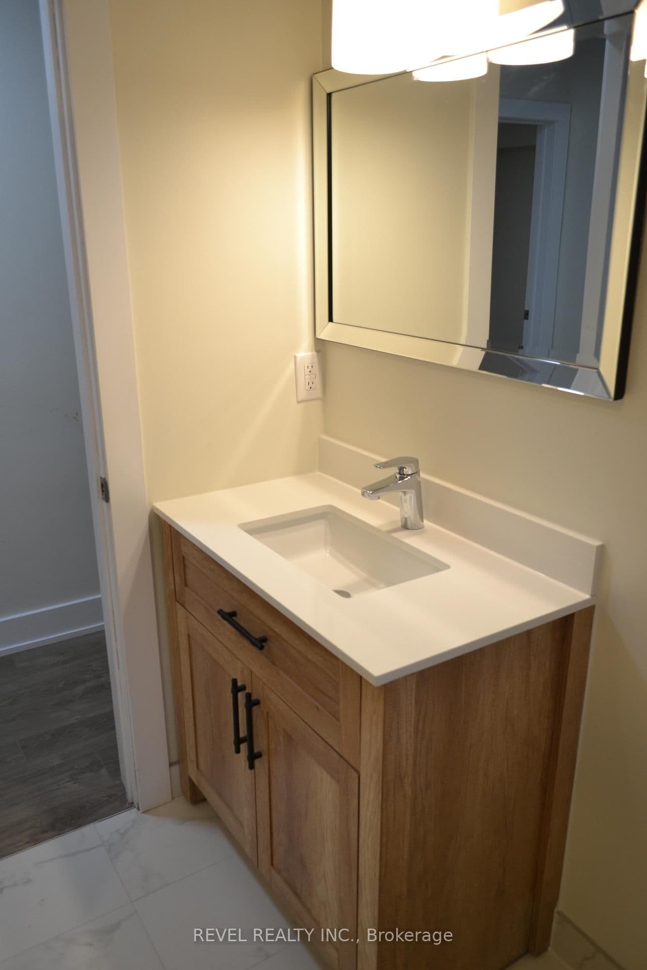 15 Cedar Brae Boulevard thumbnail 11