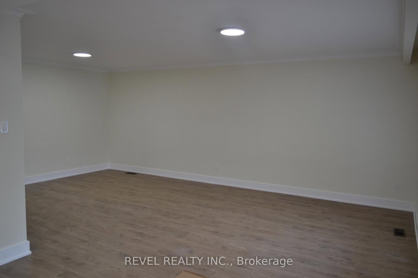 15 Cedar Brae Boulevard thumbnail 7