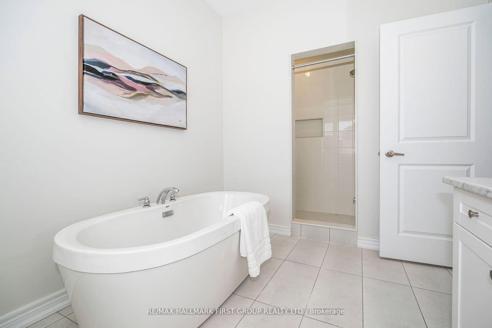 49 Walter Clifford Nesbitt Drive thumbnail 23