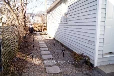 122 Harding Boulevard thumbnail 8