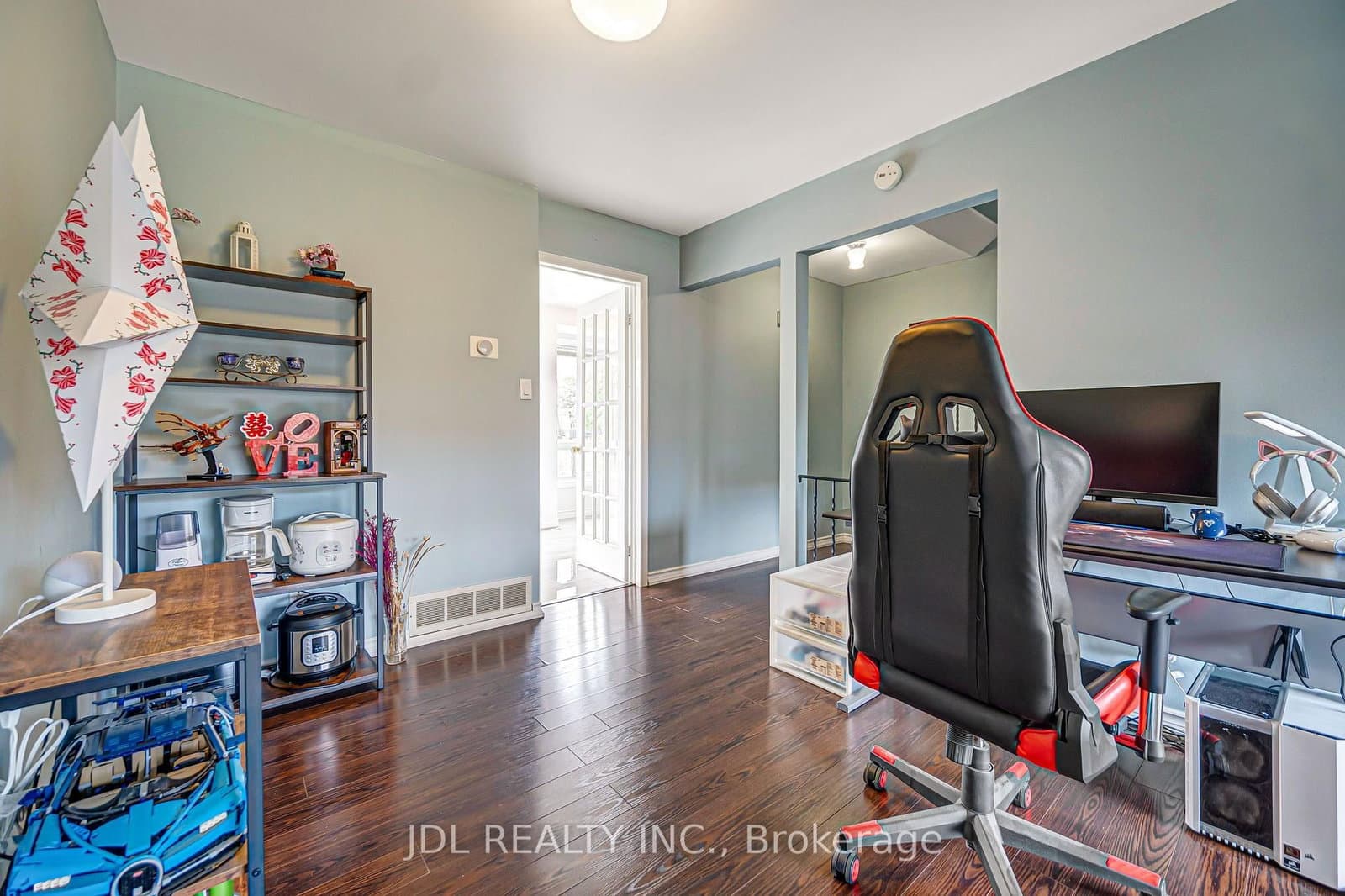 100 Bridletowne Circle, Unit 33 thumbnail 16
