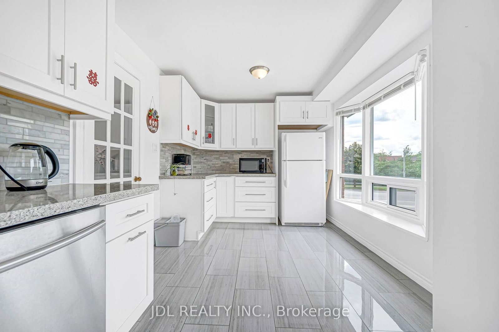 100 Bridletowne Circle, Unit 33 thumbnail 25