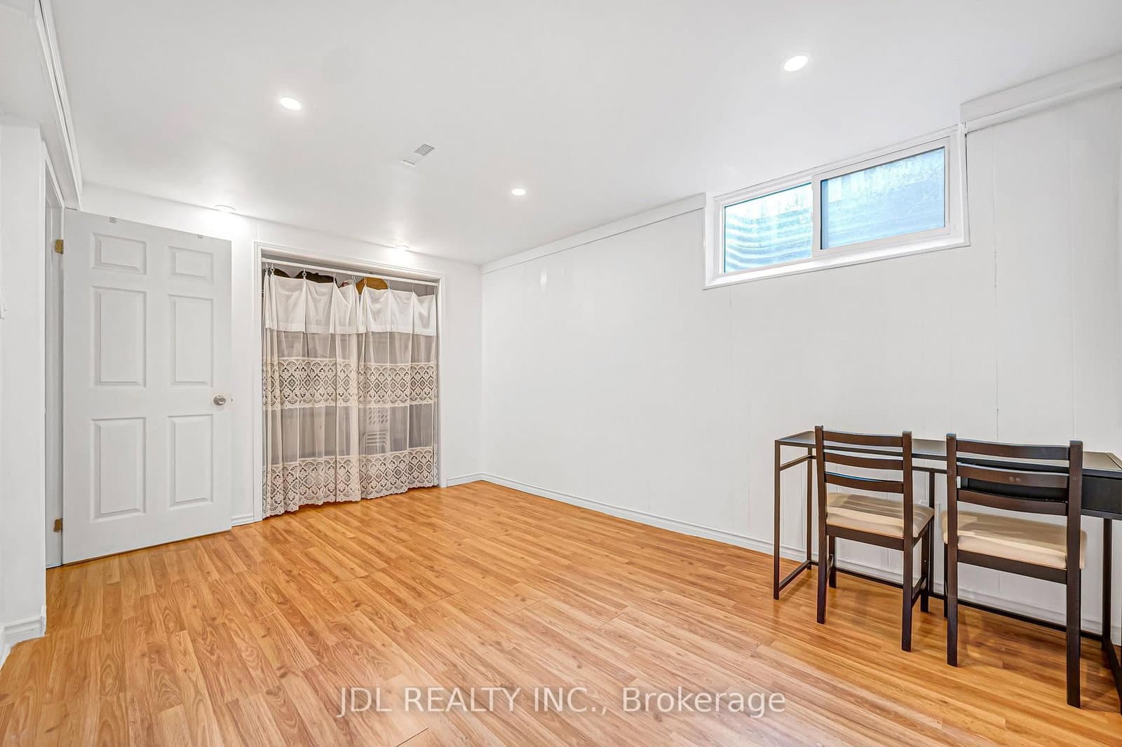 100 Bridletowne Circle, Unit 33 thumbnail 45