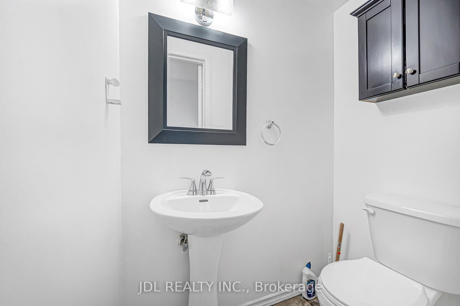 100 Bridletowne Circle, Unit 33 thumbnail 8
