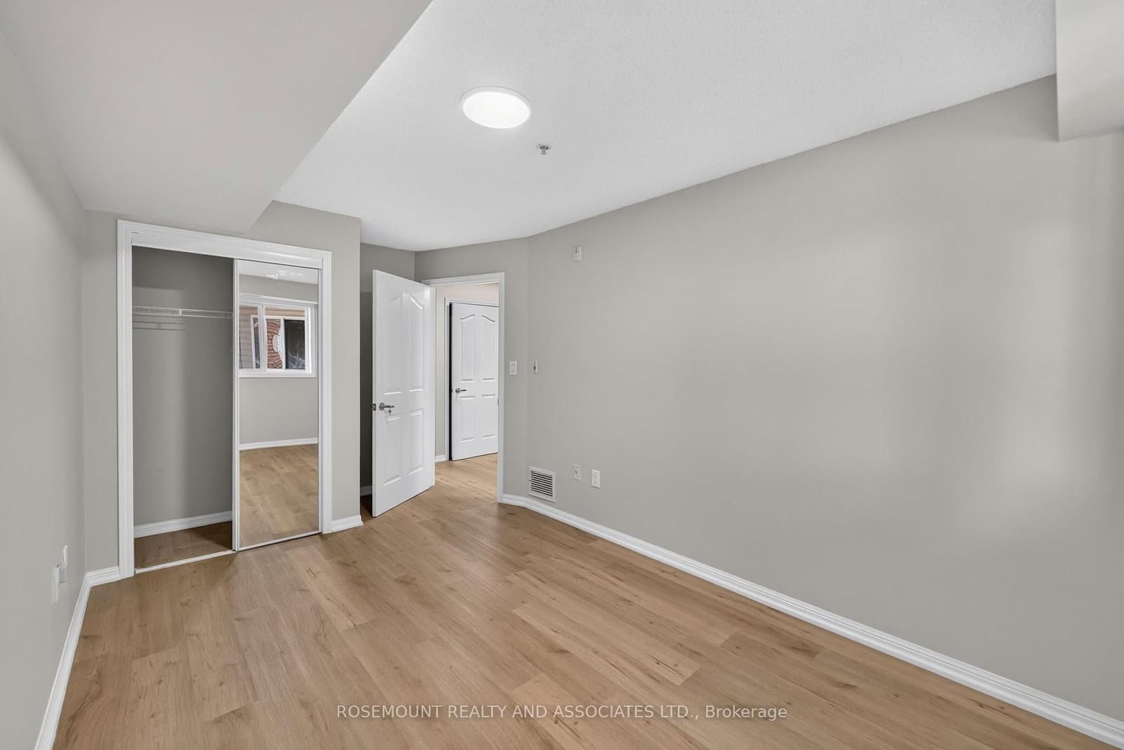 5225 Finch Avenue E, Unit 202 thumbnail 13