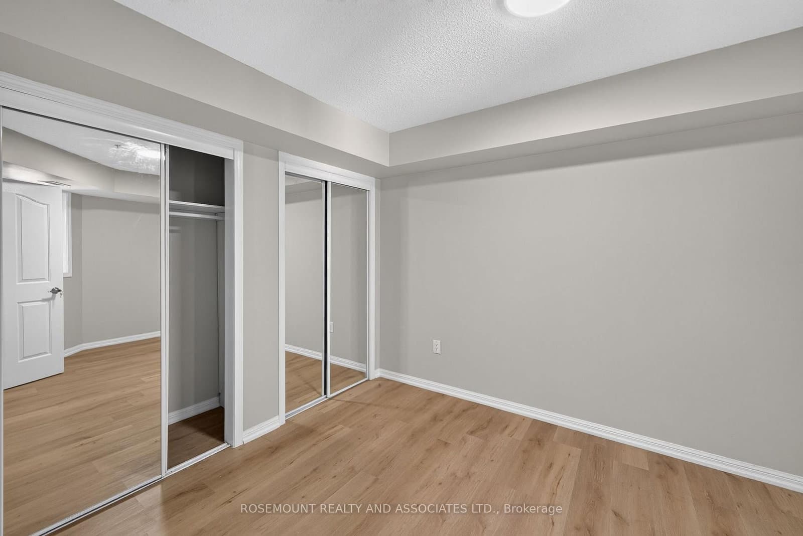 5225 Finch Avenue E, Unit 202 thumbnail 8