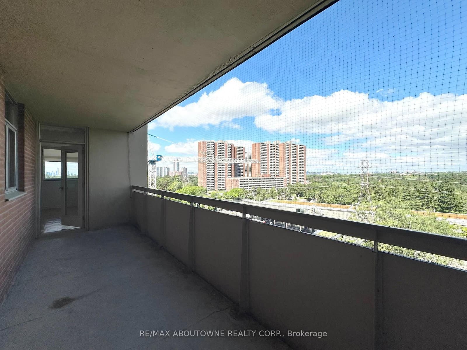 30 Denton Avenue, Unit 925 thumbnail 12