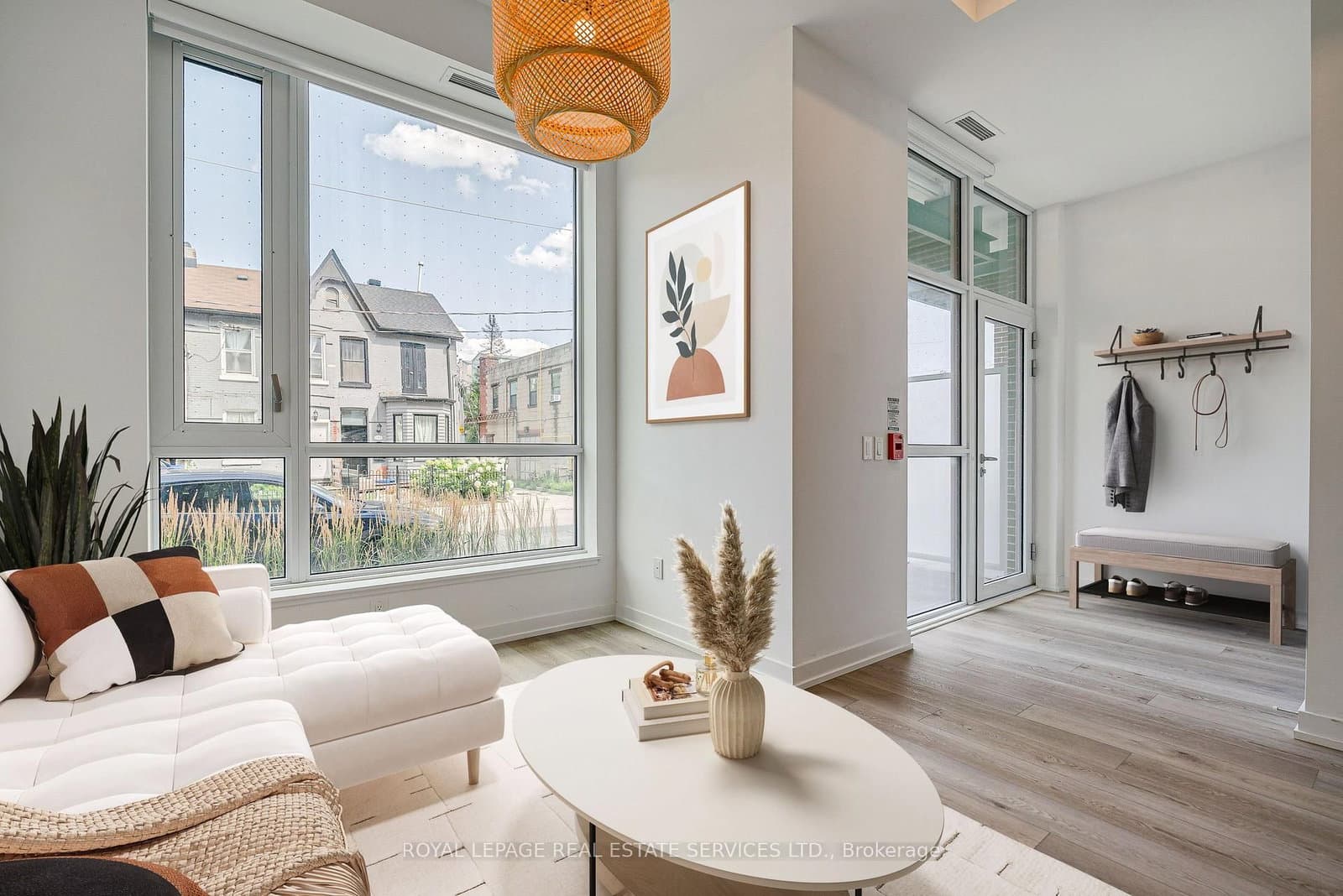 156 Logan Avenue, Unit 131 thumbnail 2