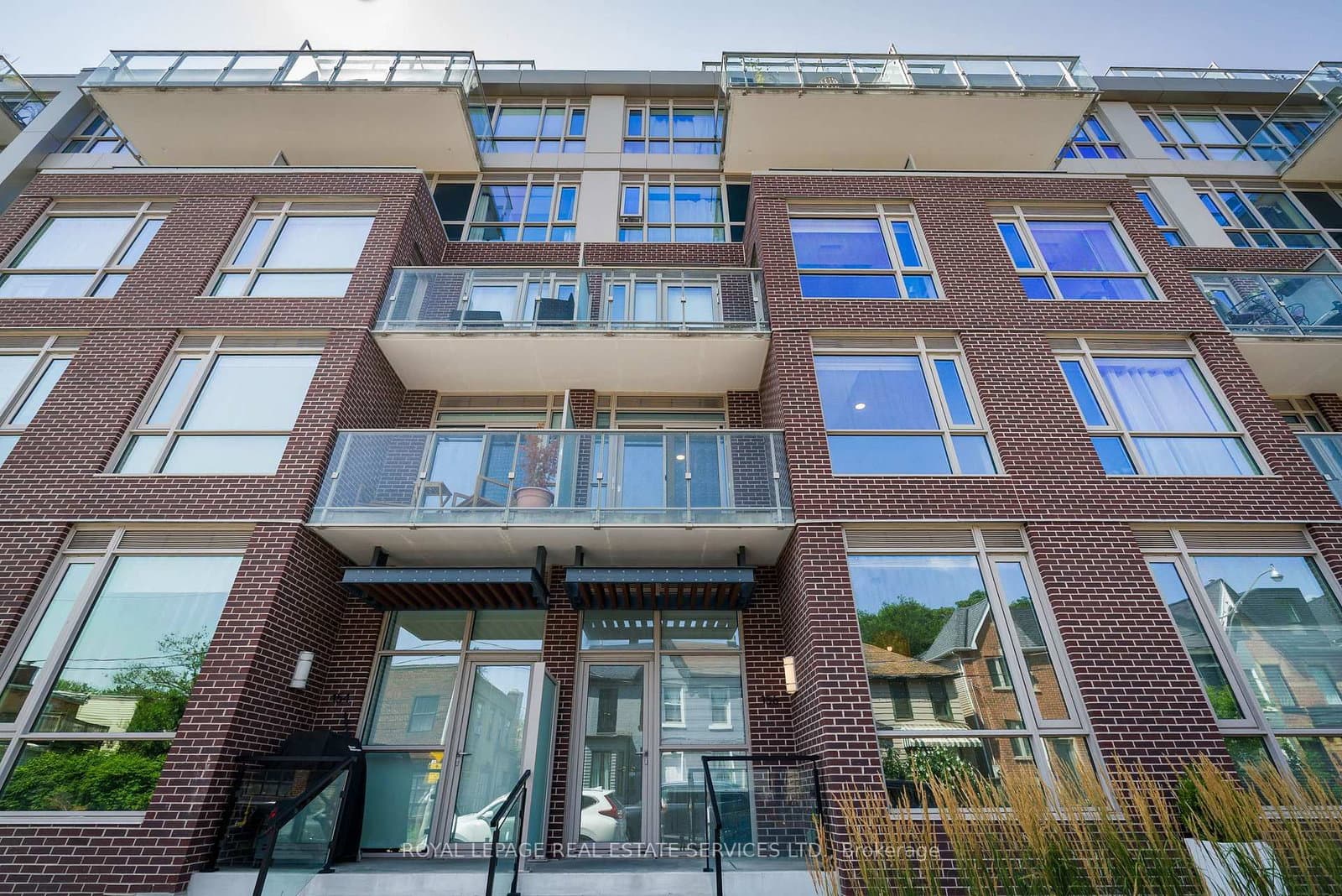 156 Logan Avenue, Unit 131 thumbnail 24