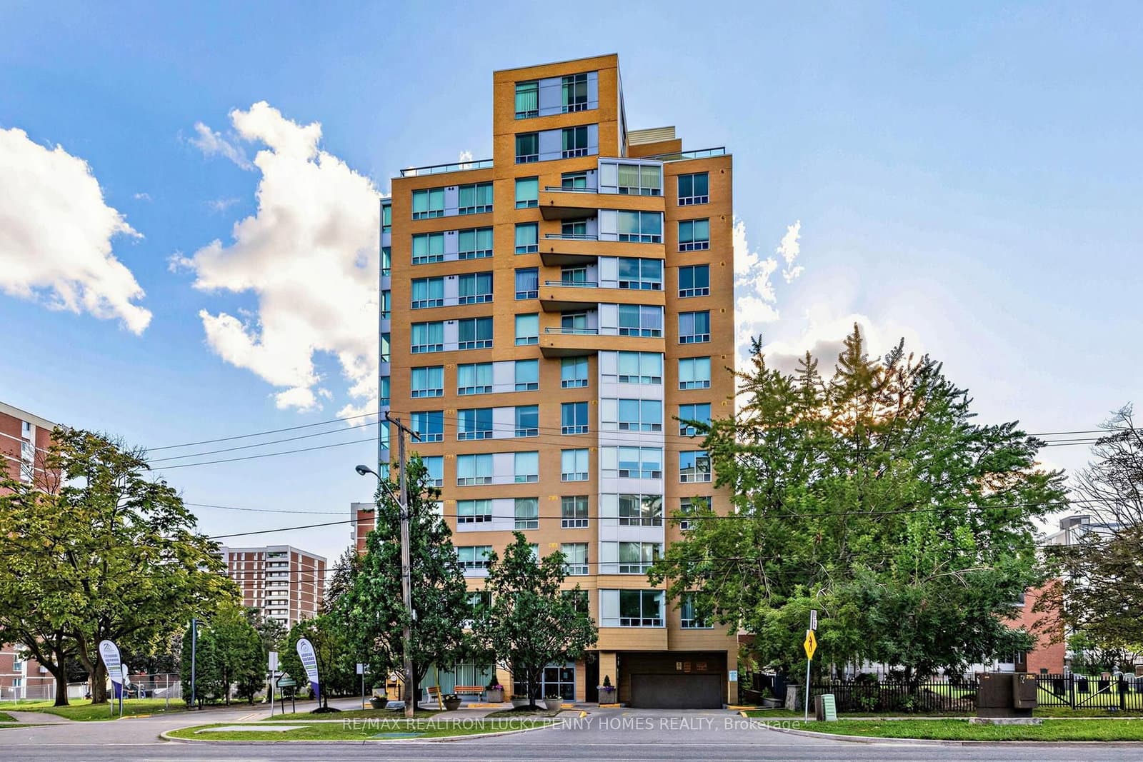 2800 Warden Avenue, Unit 807 thumbnail 2