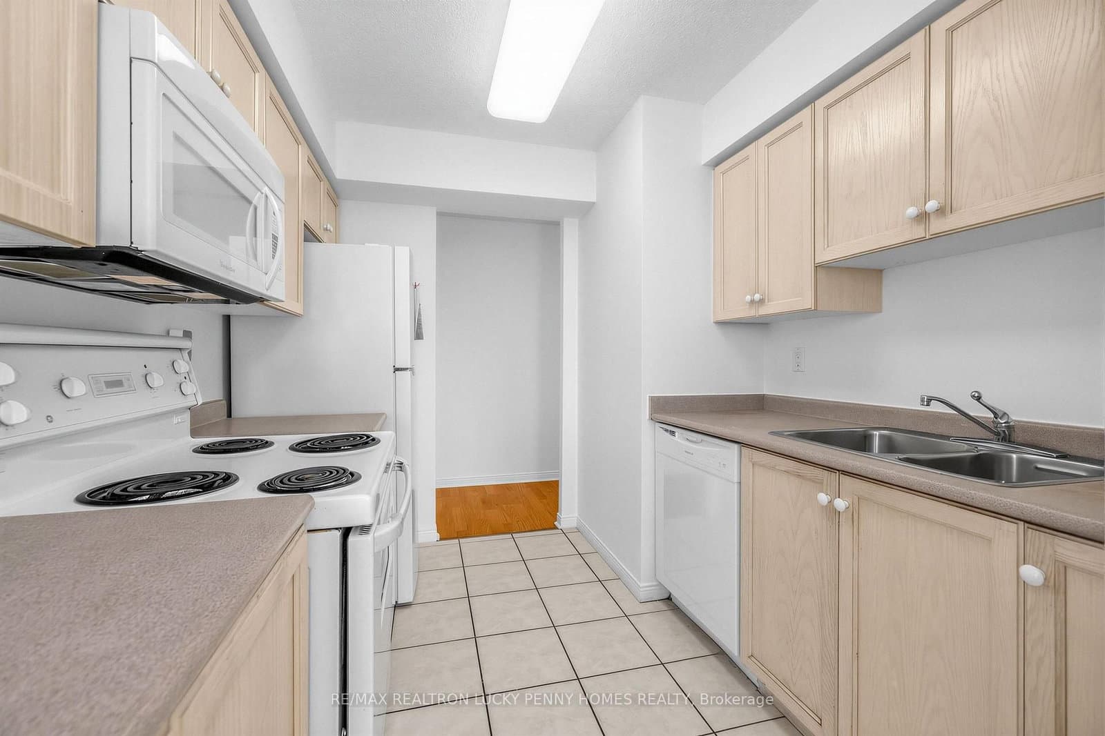 2800 Warden Avenue, Unit 807 thumbnail 23