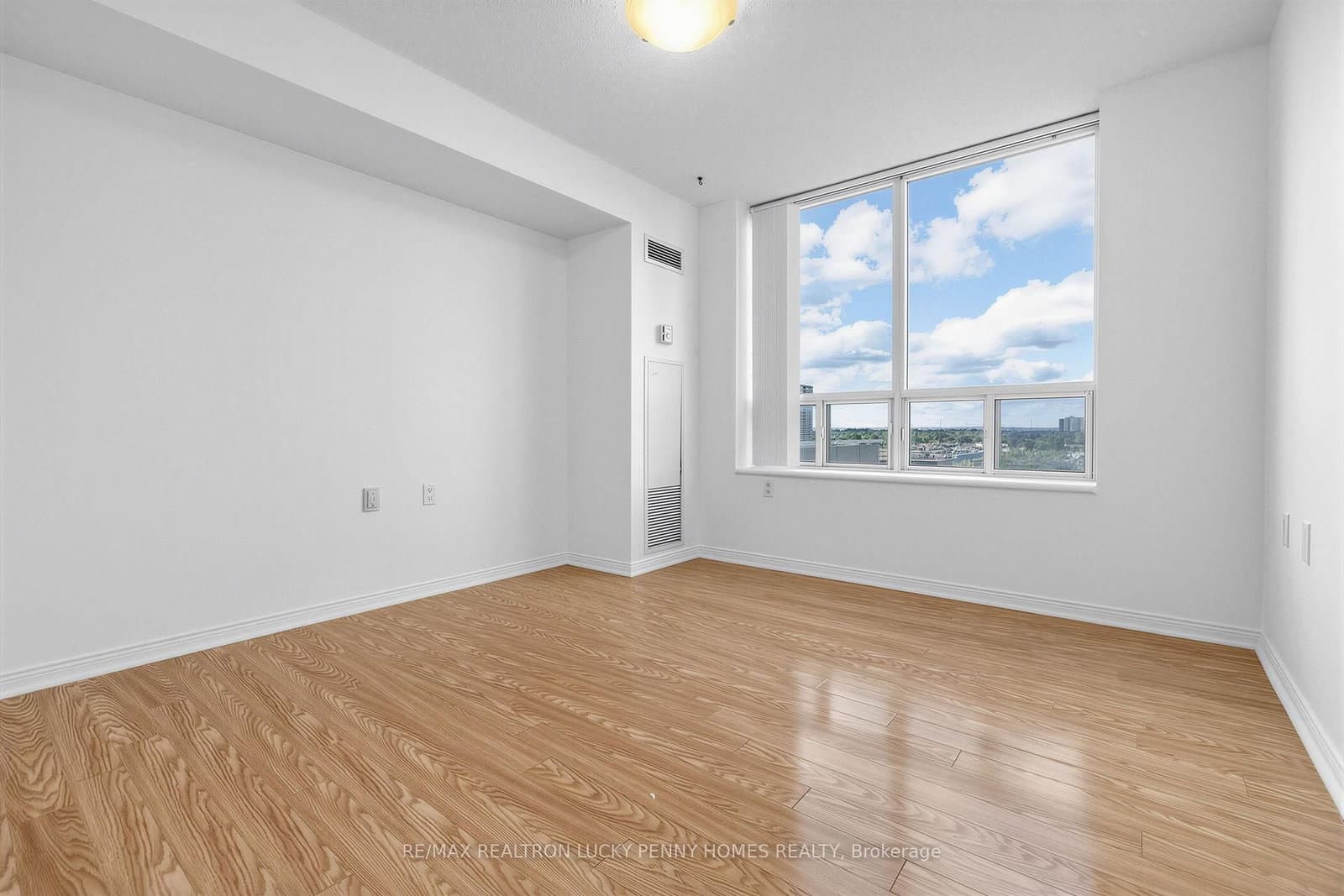 2800 Warden Avenue, Unit 807 thumbnail 32