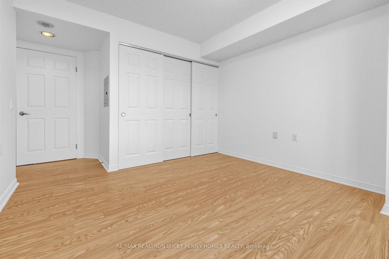 2800 Warden Avenue, Unit 807 thumbnail 33
