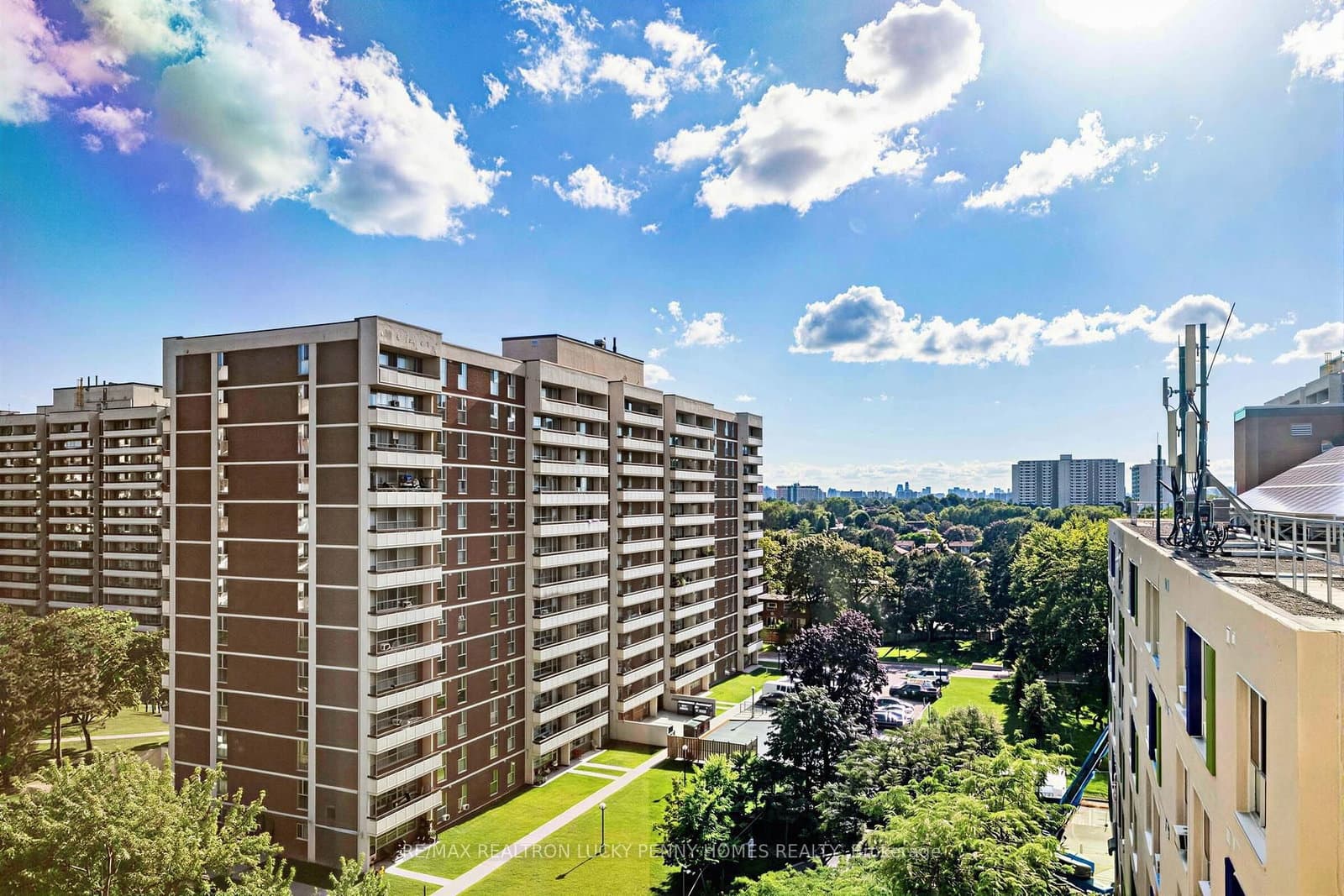 2800 Warden Avenue, Unit 807 thumbnail 37