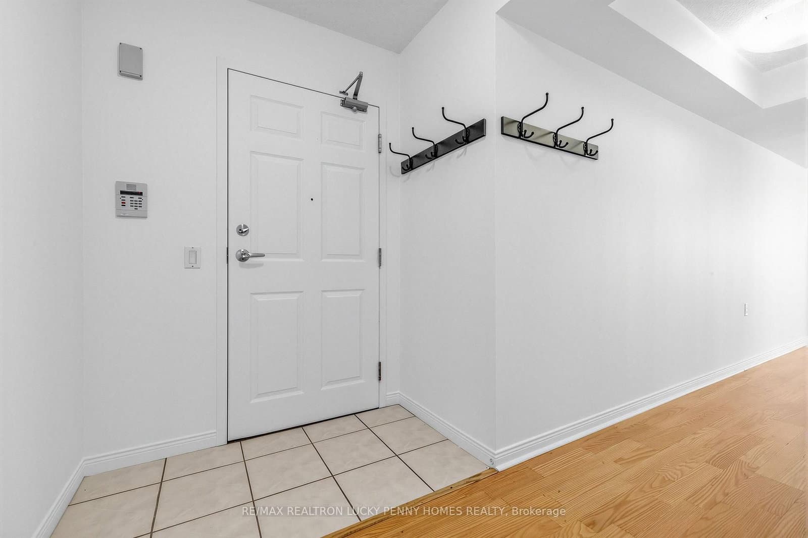 2800 Warden Avenue, Unit 807 thumbnail 5
