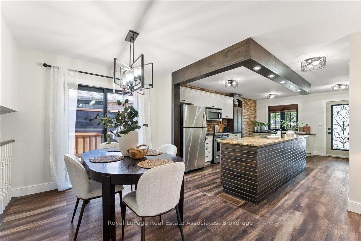 1464 Trowbridge Drive thumbnail 10