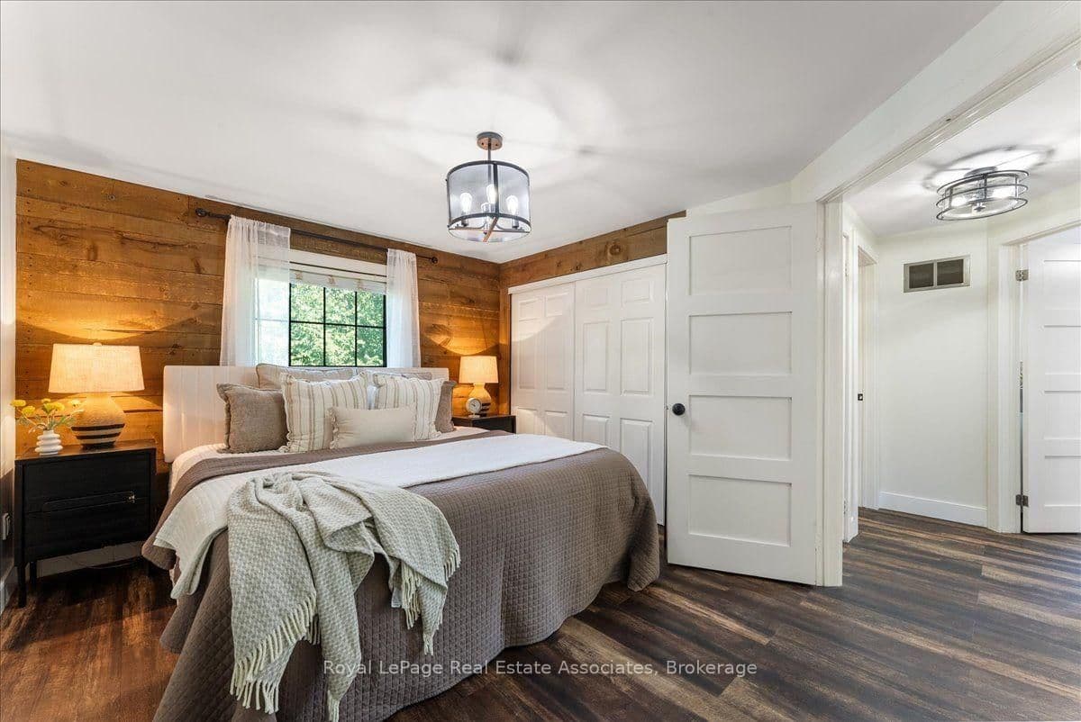 1464 Trowbridge Drive thumbnail 17