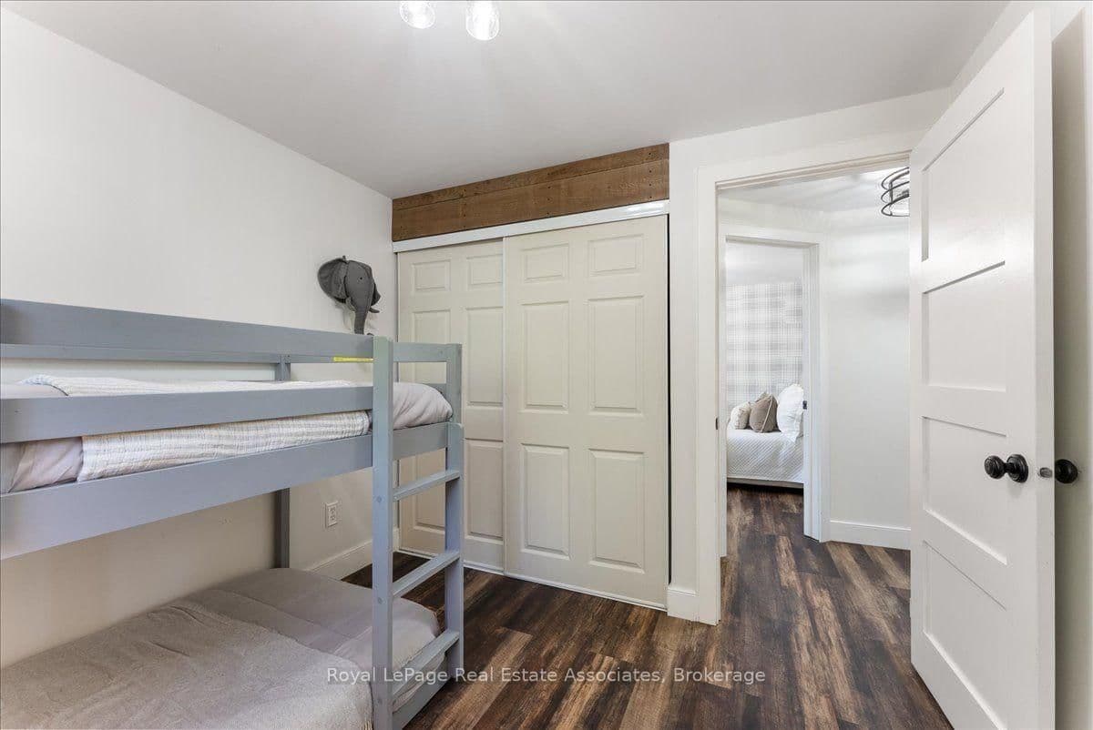 1464 Trowbridge Drive thumbnail 23