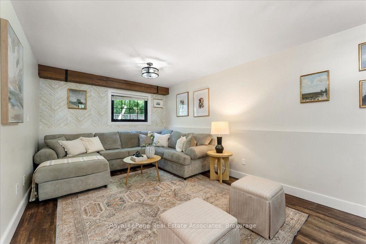 1464 Trowbridge Drive thumbnail 27