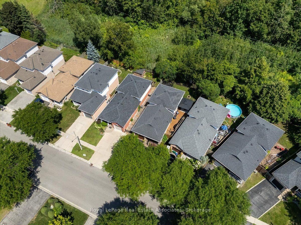 1464 Trowbridge Drive thumbnail 46