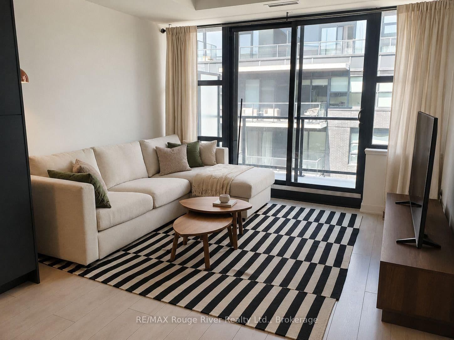 1614 Charles Street, Unit 439 thumbnail 5
