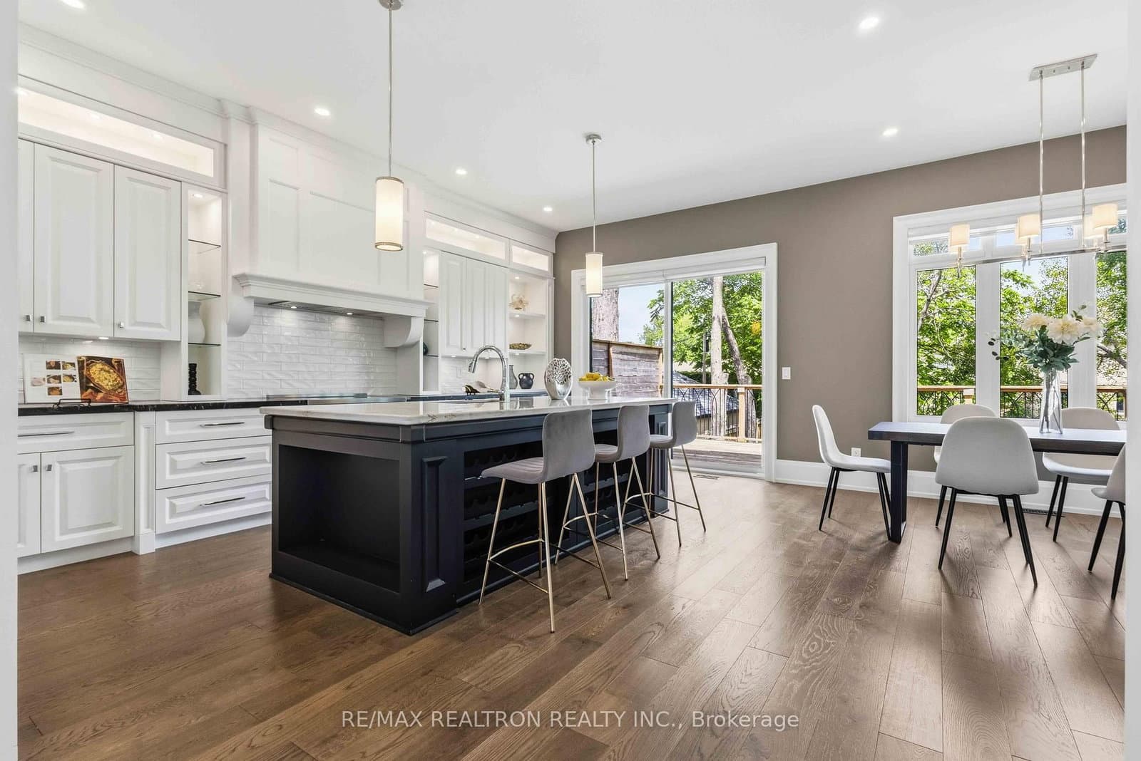 809 Fairview Avenue thumbnail 22