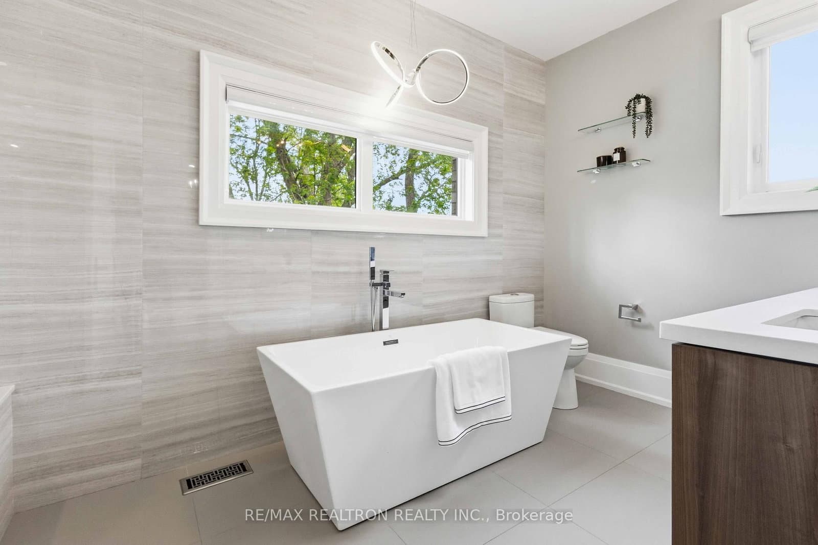 809 Fairview Avenue thumbnail 28