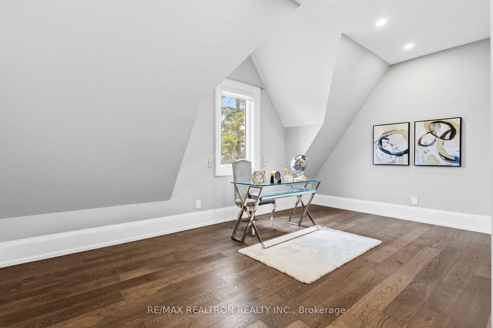 809 Fairview Avenue thumbnail 33