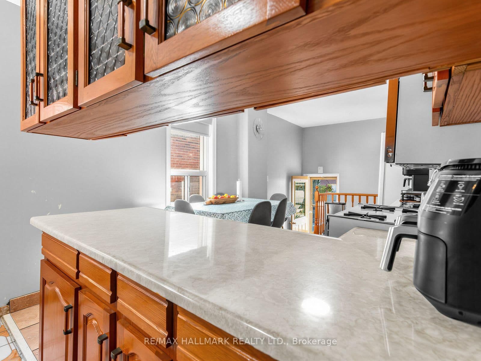 297 Strathmore Boulevard thumbnail 13