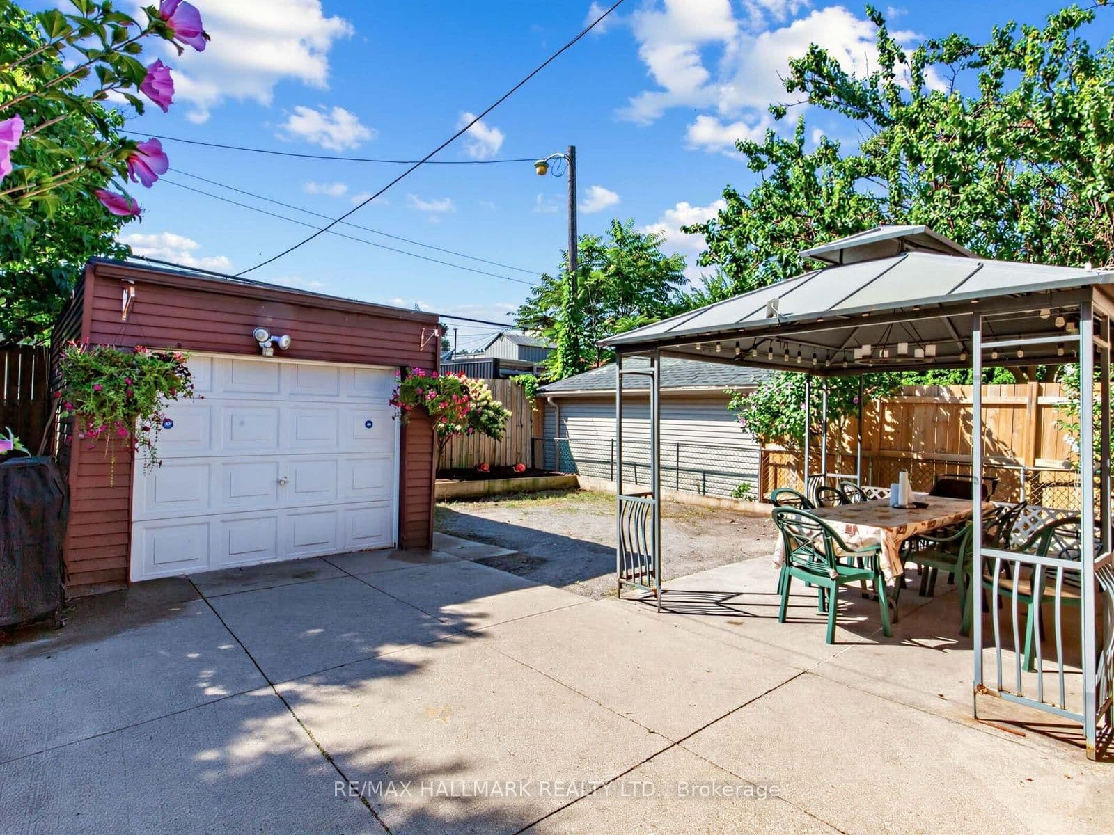 297 Strathmore Boulevard thumbnail 36