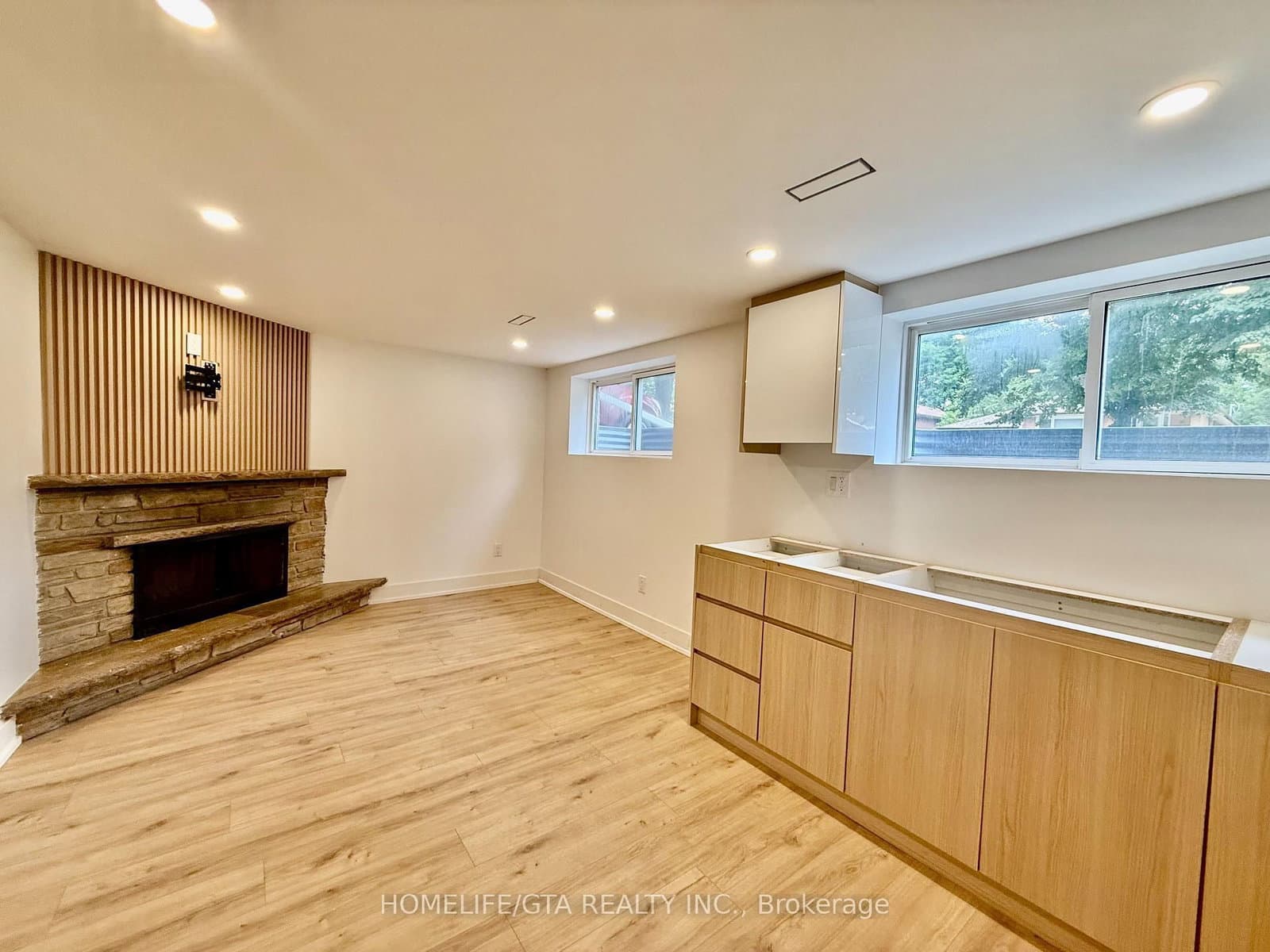 14 Heatherwood Road thumbnail 21